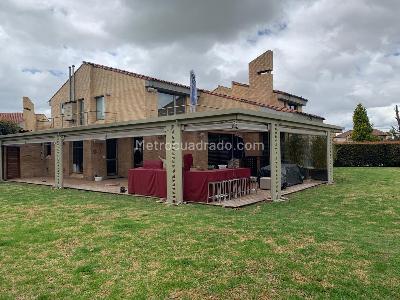 Casa de 4 alcobas en venta en Hacienda San Simon, Bogotá, 345 m² · foto 2 de 18
