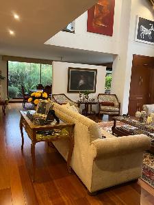 Casa de 5 alcobas en venta en San Jose De Bavaria, Bogotá, 480 m² · foto 12 de 18