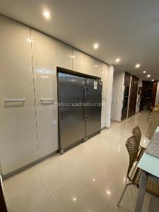 Casa de 5 alcobas en venta en San Jose De Bavaria, Bogotá, 480 m² · foto 17 de 18