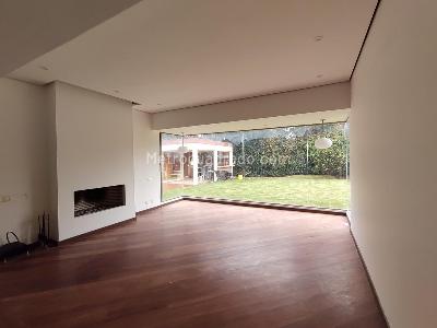 Casa de 4 alcobas en venta en Hacienda San Simon, Bogotá, 440 m² · foto 2 de 14