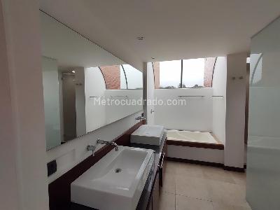 Casa de 4 alcobas en venta en Hacienda San Simon, Bogotá, 440 m² · foto 6 de 14