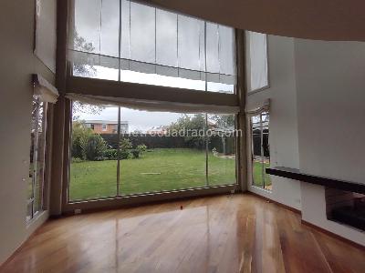 Casa de 4 alcobas en venta en Hacienda San Simon, Bogotá, 280 m² · foto 2 de 15
