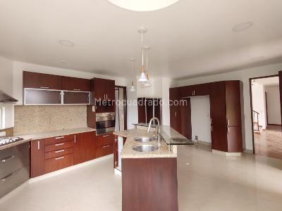 Casa de 4 alcobas en venta en Hacienda San Simon, Bogotá, 280 m² · foto 11 de 15