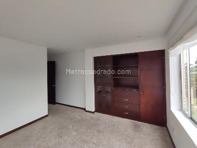 Casa de 4 alcobas en venta en Hacienda San Simon, Bogotá, 280 m² · foto 6 de 15