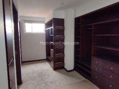 Casa de 4 alcobas en venta en Hacienda San Simon, Bogotá, 280 m² · foto 7 de 15