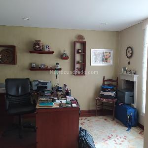 Casa de 4 alcobas en venta en San Jose De Bavaria, Bogotá, 380 m² · foto 5 de 16