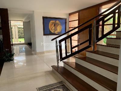 Casa de 4 alcobas en venta en Hacienda San Simon, Bogotá, 345 m² · foto 3 de 15