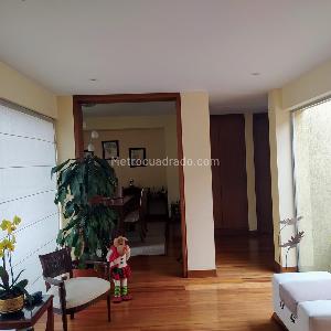 Casa de 3 alcobas en venta en San Jose De Bavaria, Bogotá, 340 m² · foto 5 de 17
