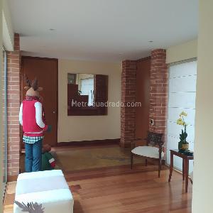 Casa de 3 alcobas en venta en San Jose De Bavaria, Bogotá, 340 m² · foto 8 de 17