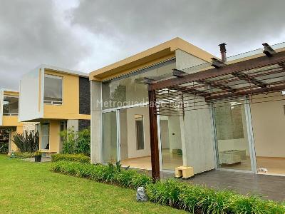 Casa de 4 alcobas en venta en Hacienda San Simon, Bogotá, 599 m² · foto 9 de 12
