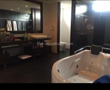 Casa de 4 alcobas en venta en Hacienda San Simon, Bogotá, 550 m² · foto 6 de 14