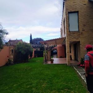 Casa de 5 alcobas en venta en San Jose De Bavaria, Bogotá, 360 m² · foto 11 de 17