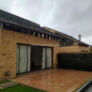 Casa de 5 alcobas en venta en San Jose De Bavaria, Bogotá, 360 m² · foto 12 de 17