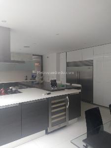 Casa de 5 alcobas en venta en San Jose De Bavaria, Bogotá, 540 m² · foto 7 de 14