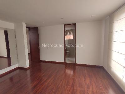 Casa de 5 alcobas en venta en San Jose De Bavaria, Bogotá, 460 m² · foto 11 de 17