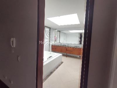 Casa de 5 alcobas en venta en San Jose De Bavaria, Bogotá, 460 m² · foto 15 de 17