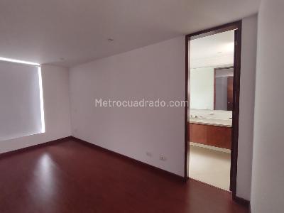 Casa de 5 alcobas en venta en San Jose De Bavaria, Bogotá, 460 m² · foto 17 de 17
