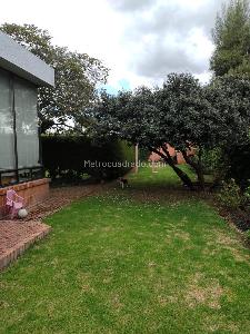 Casa de 4 alcobas en venta en San Jose De Bavaria, Bogotá, 300 m² · foto 10 de 13