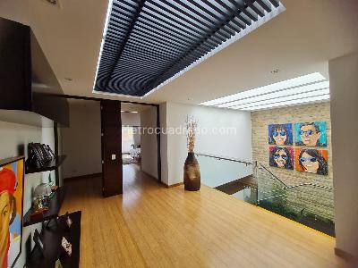 Casa de 3 alcobas en venta en San José De Bavaria, Bogotá, 420 m² · foto 8 de 13
