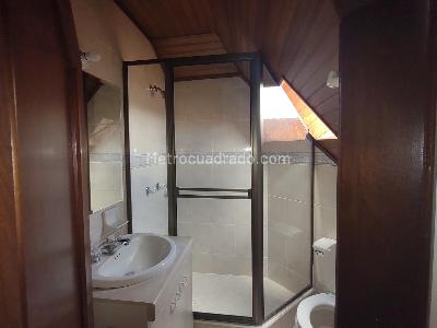 Casa de 3 alcobas en venta en San Jose De Bavaria, Bogotá, 340 m² · foto 15 de 19