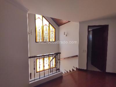 Casa de 3 alcobas en venta en San Jose De Bavaria, Bogotá, 340 m² · foto 17 de 19