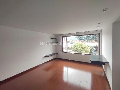 Casa de 3 alcobas en venta en San Jose De Bavaria, Bogotá, 340 m² · foto 8 de 19