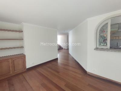 Casa de 4 alcobas en venta en San Jose De Bavaria, Bogotá, 350 m² · foto 9 de 17