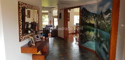 Casa de 3 alcobas en venta en San Jose De Bavaria, Bogotá, 340 m² · foto 10 de 20