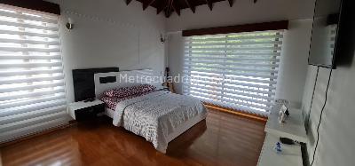 Casa de 5 alcobas en venta en San Jose De Bavaria, Bogotá, 430 m² · foto 2 de 16