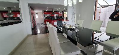Casa de 5 alcobas en venta en San Jose De Bavaria, Bogotá, 430 m² · foto 6 de 16