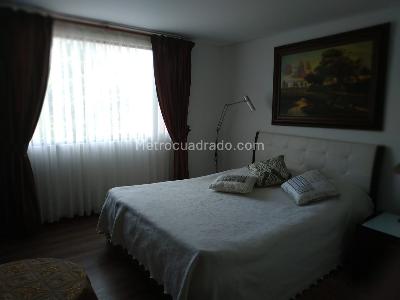 Casa de 4 alcobas en venta en San Jose De Bavaria, Bogotá, 340 m² · foto 7 de 17