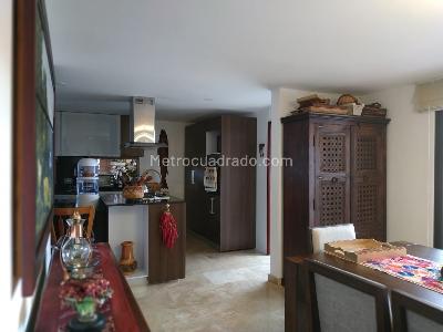 Casa de 4 alcobas en venta en San Jose De Bavaria, Bogotá, 340 m² · foto 12 de 17