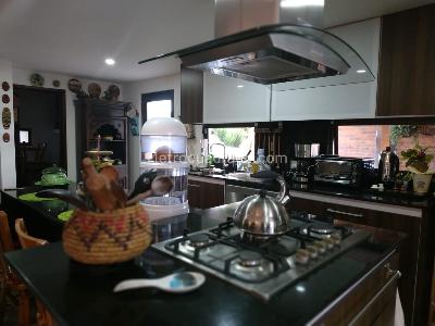 Casa de 4 alcobas en venta en San Jose De Bavaria, Bogotá, 340 m² · foto 17 de 17