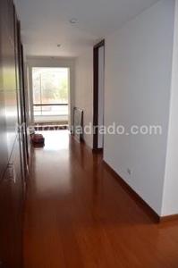 Casa de 4 alcobas en venta en San Jose De Bavaria, Bogotá, 380 m² · foto 12 de 18