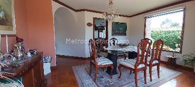 Casa de 4 alcobas en venta en San Jose De Bavaria, Bogotá, 320 m² · foto 14 de 19