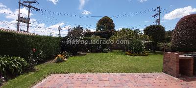 Casa de 4 alcobas en venta en San Jose De Bavaria, Bogotá, 320 m² · foto 6 de 19