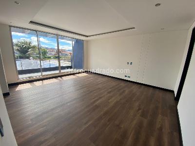 Casa de 4 alcobas en venta en San Jose De Bavaria, Bogotá, 520 m² · foto 13 de 20