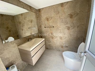 Casa de 4 alcobas en venta en San Jose De Bavaria, Bogotá, 520 m² · foto 15 de 20