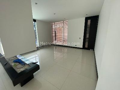 Casa de 4 alcobas en venta en San Jose De Bavaria, Bogotá, 520 m² · foto 17 de 20