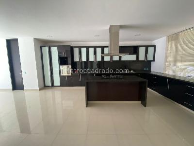 Casa de 4 alcobas en venta en San Jose De Bavaria, Bogotá, 520 m² · foto 8 de 20