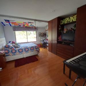 Casa de 4 alcobas en venta en San Jose De Bavaria, Bogotá, 380 m² · foto 13 de 20