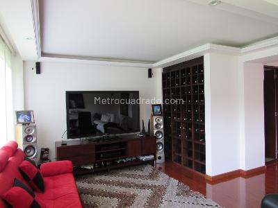 Casa de 4 alcobas en venta en San Jose De Bavaria, Bogotá, 380 m² · foto 5 de 20