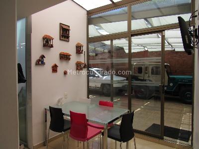 Casa de 4 alcobas en venta en San Jose De Bavaria, Bogotá, 380 m² · foto 8 de 20