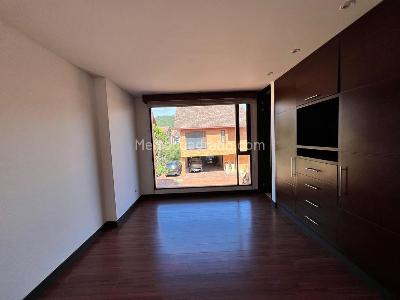 Casa en venta en San Jose De Bavaria, Bogotá · foto 8 de 13