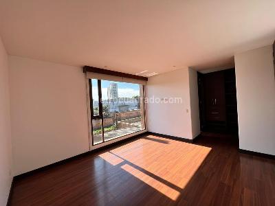 Casa de 5 alcobas en venta en San Jose De Bavaria, Bogotá, 560 m² · foto 12 de 14