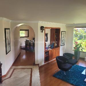 Casa de 4 alcobas en venta en San Jose De Bavaria, Bogotá, 380 m² · foto 13 de 17