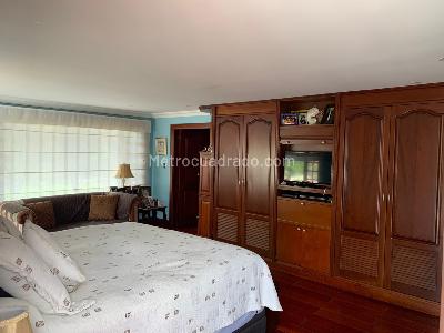 Casa de 4 alcobas en venta en San Jose De Bavaria, Bogotá, 340 m² · foto 13 de 19