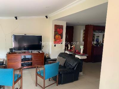 Casa de 4 alcobas en venta en San Jose De Bavaria, Bogotá, 340 m² · foto 14 de 19