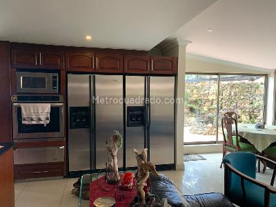 Casa de 4 alcobas en venta en San Jose De Bavaria, Bogotá, 340 m² · foto 15 de 19