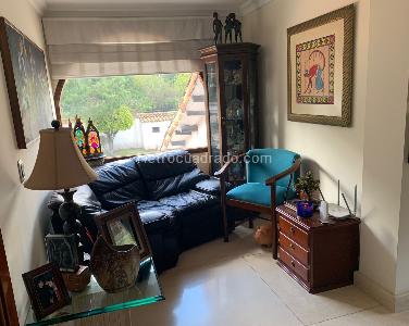 Casa de 4 alcobas en venta en San Jose De Bavaria, Bogotá, 340 m² · foto 3 de 19